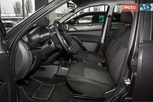 Тканевая обшивка сидений